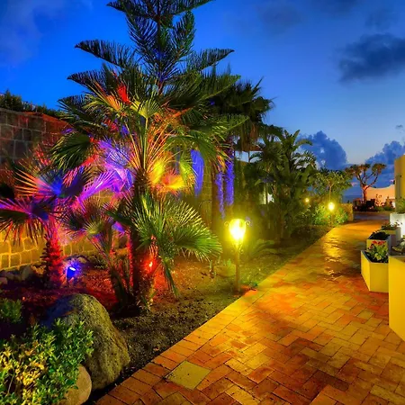 Gasthuis In Bb - Ischia, Forio With A Breathtaking View, Above The Poseidon Gardens *