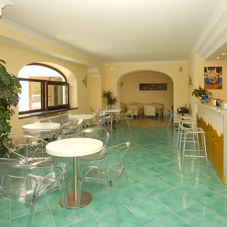 Gasthuis In Bb - Ischia, Forio With A Breathtaking View, Above The Poseidon Gardens