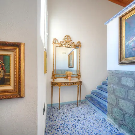Gasthuis In Bb - Ischia, Forio With A Breathtaking View, Above The Poseidon Gardens